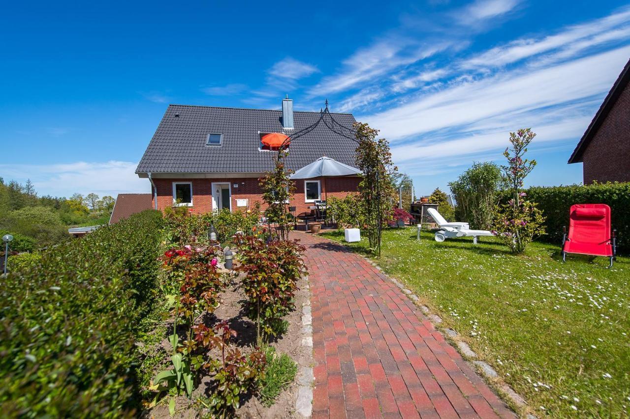 Ferienwohnung Viola Gluecksburg Exterior photo